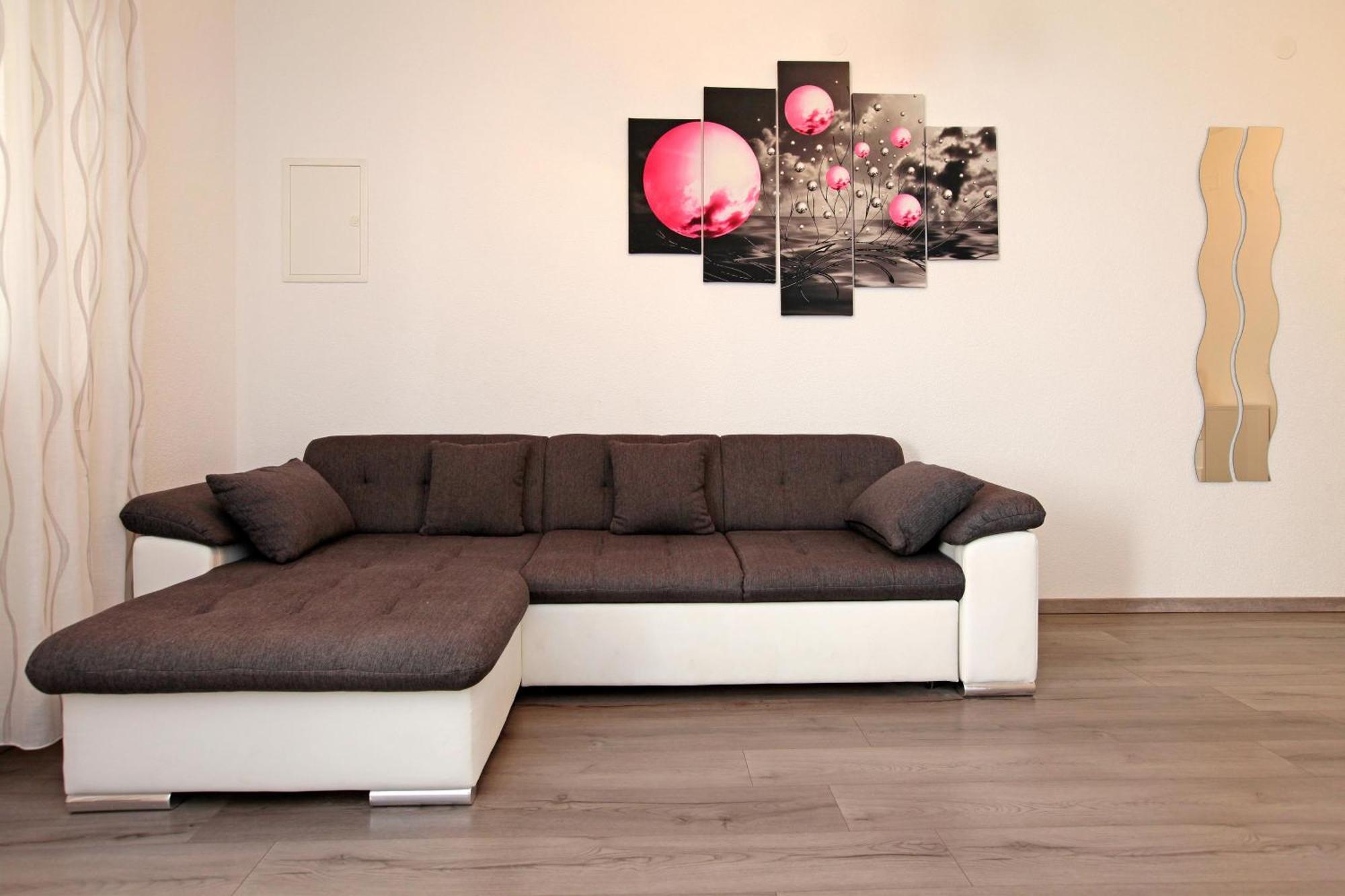 Apartments Toni Bol Bilik gambar